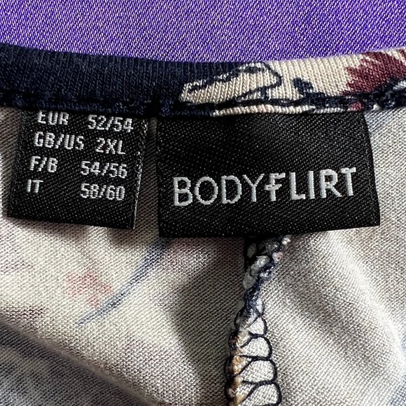 ๐Bodyflirt Retro Design Midi Soft Flowing Fabric Short Sleeves Viscose Dress - Picture 14 of 15